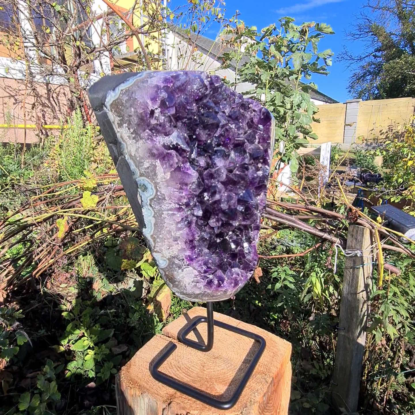 Amethyst mit Achat Rand 