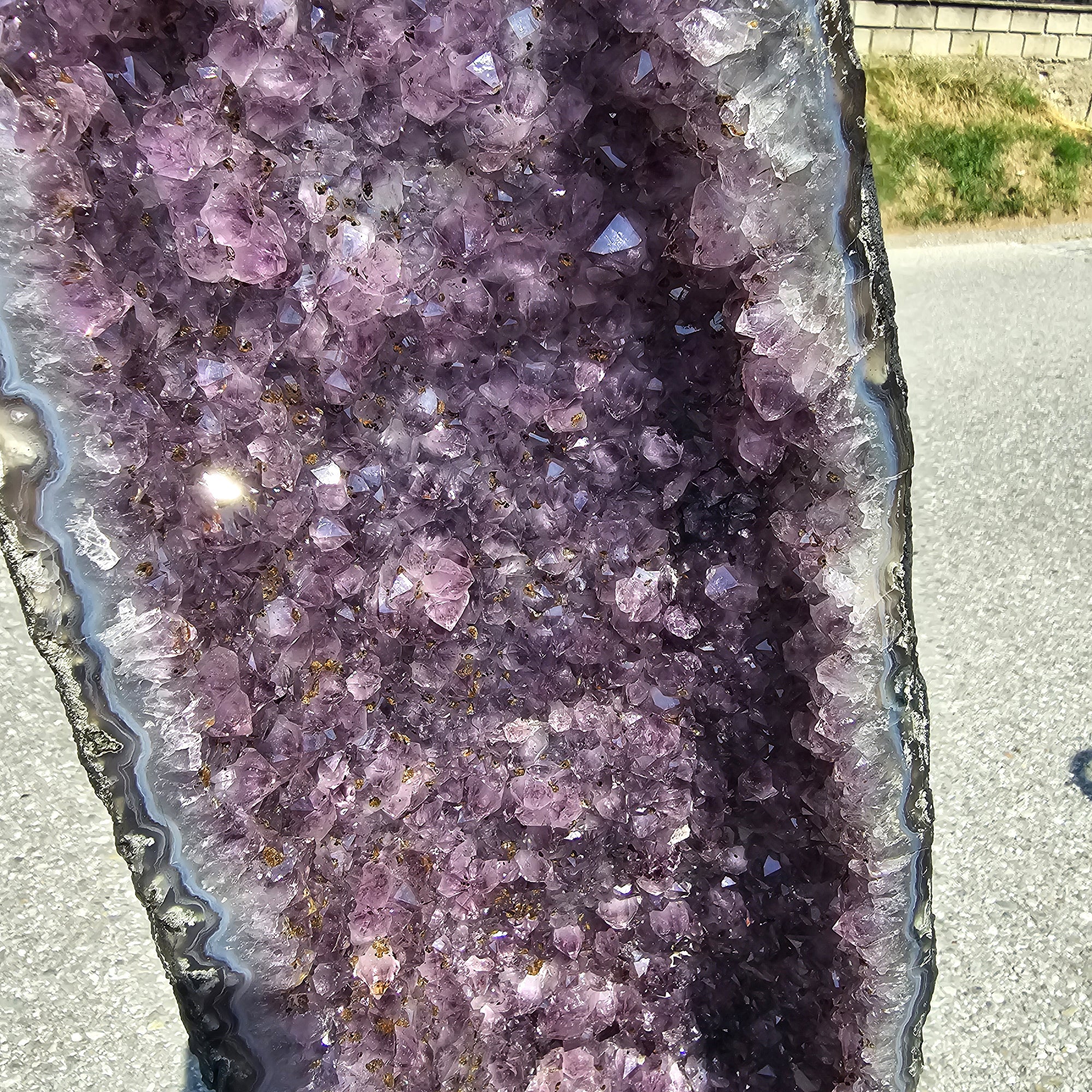 Amethyst Druse – Geode – Harmonie und Entspannung – UNIKAT Nr. 425