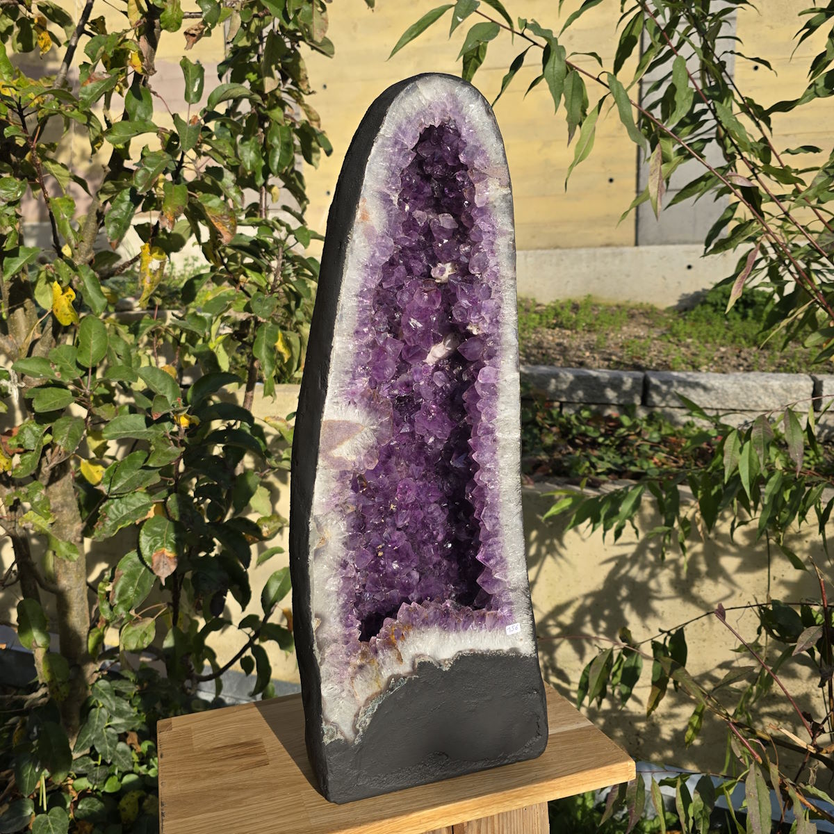 Amethyst Geode mit Achat 